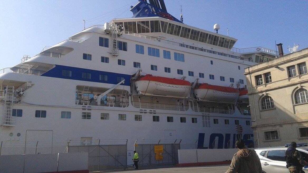 Θεσσαλονίκη: «Έδεσε» στο λιμάνι το κρουαζιερόπλοιο «Louis Cristal»